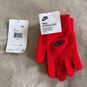Nike Red Gloves 2-Piece Set